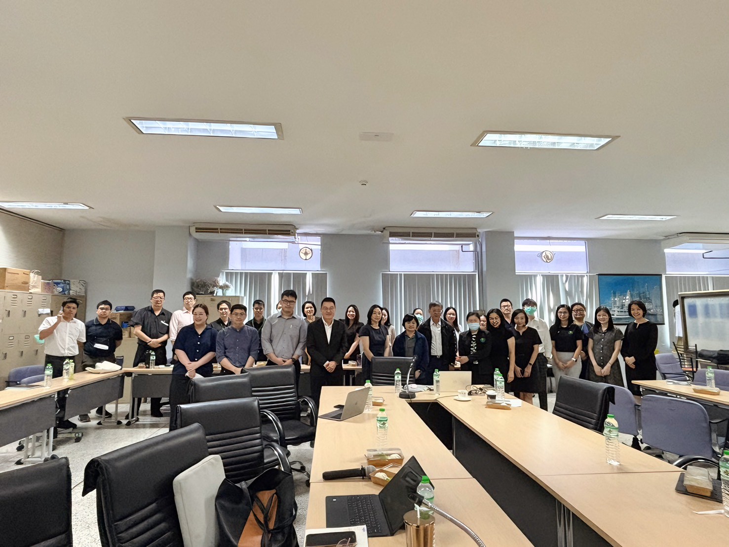 คณะแพทยศาสตร์ มหาวิทยาลัยเนชั่น ร่วมกับโรงพยาบาลสมุทรปราการ จัดอบรมเชิงปฏิบัติการ “การประยุกต์หลักสูตรแพทยศาสตรศึกษาสู่การจัดการเรียนการสอน”