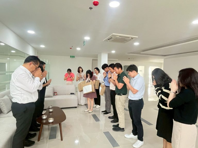 คณะแพทยศาสตร์ มหาวิทยาลัยเนชั่น จัดพิธี “รดน้ำดำหัว” สืบสานประเพณีไทย-ล้านนา