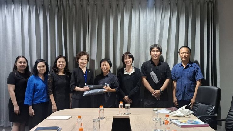 คณะกรรมการบริการวิชาการ วิจัย และนวัตกรรม คณะพยาบาลศาสตร์ มหาวิทยาลัยเนชั่น วิทยาเขตเชียงใหม่ เข้าพบผู้อำนวยการกองสาธารณสุข และสิ่งแวดล้อม เทศบาลหนองจ๊อม เพื่อหารือการดำเนินงานด้านบริการวิชาการแก่สังคม